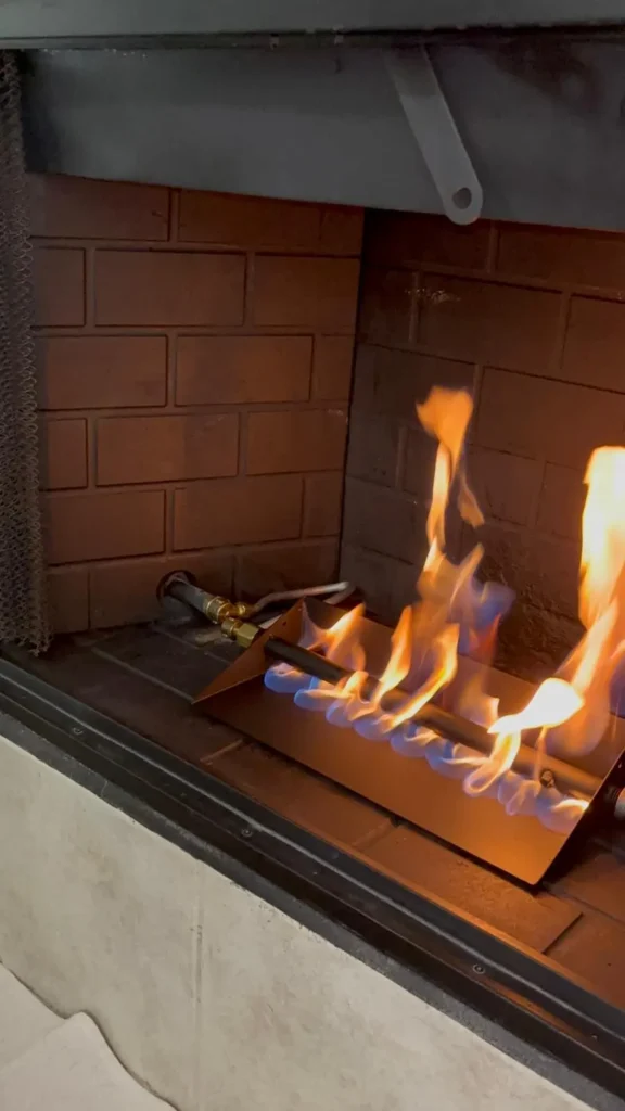 18” Ga s logs system installed